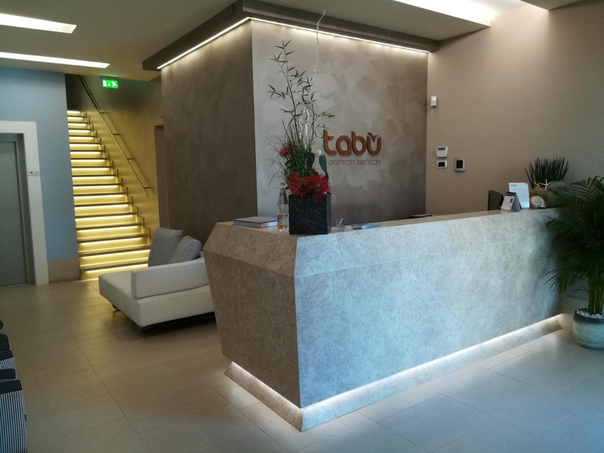 Tabu Hotel Porto Cesareo Bagian luar foto