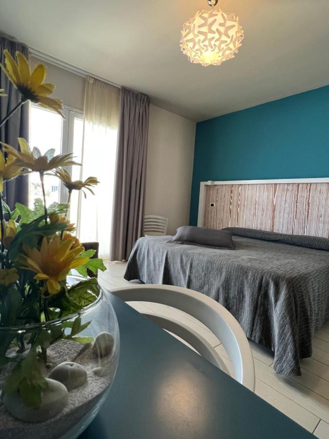 Tabu Hotel Porto Cesareo Bagian luar foto